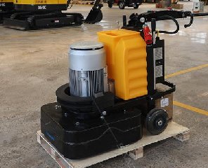 <b>地坪研磨機(jī)解決了人工勞動力的問題</b>
