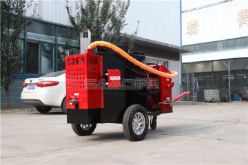 強(qiáng)化春季公路養(yǎng)護(hù)，保證道路通暢
