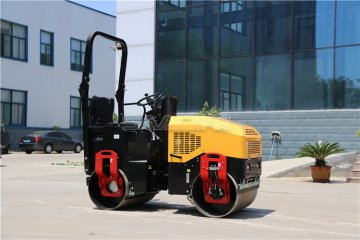 靜碾壓路機(jī)和振動(dòng)壓路機(jī)作業(yè)不相同，注意事項(xiàng)
